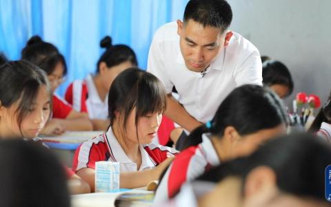 二十大代表风采 | 刘秀祥：激发山乡学子的奋斗动力